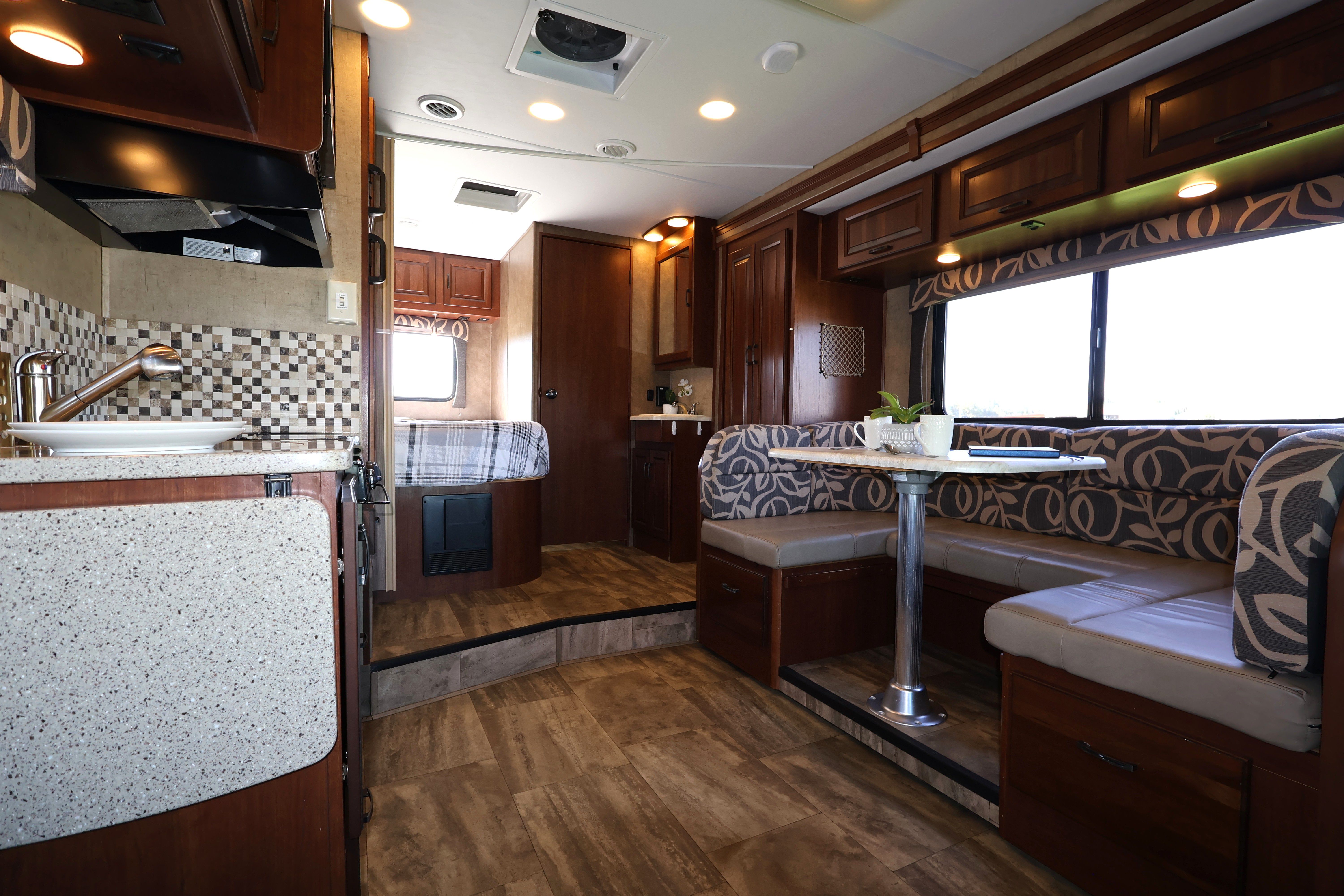2016 FORESTER 2291S by FOREST RIVER | Can-AmRVCentre - RVC Navigator