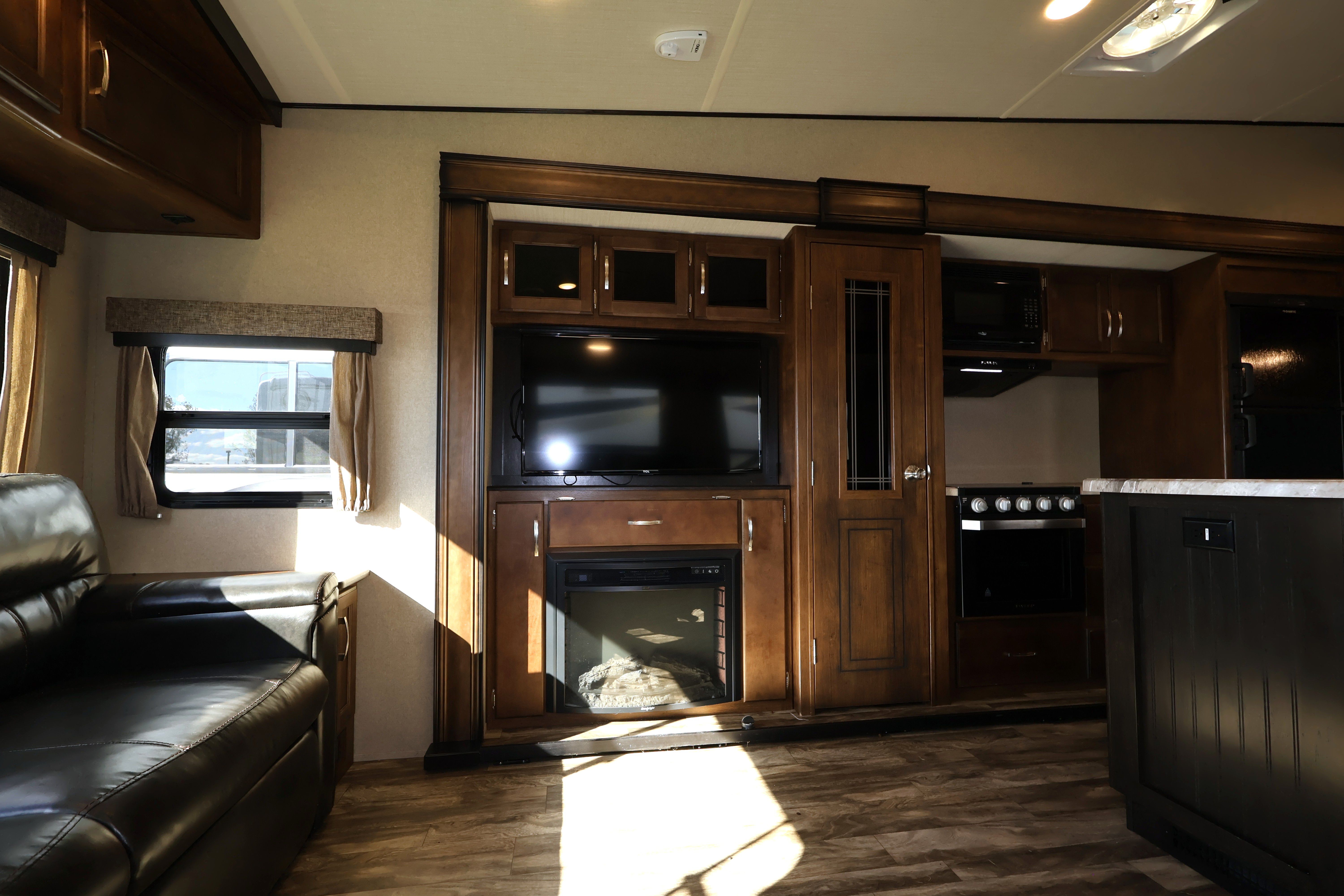 2019 REFLECTION 150 SERIES 295RL by GRAND DESIGN | Can-AmRVCentre - RVC ...