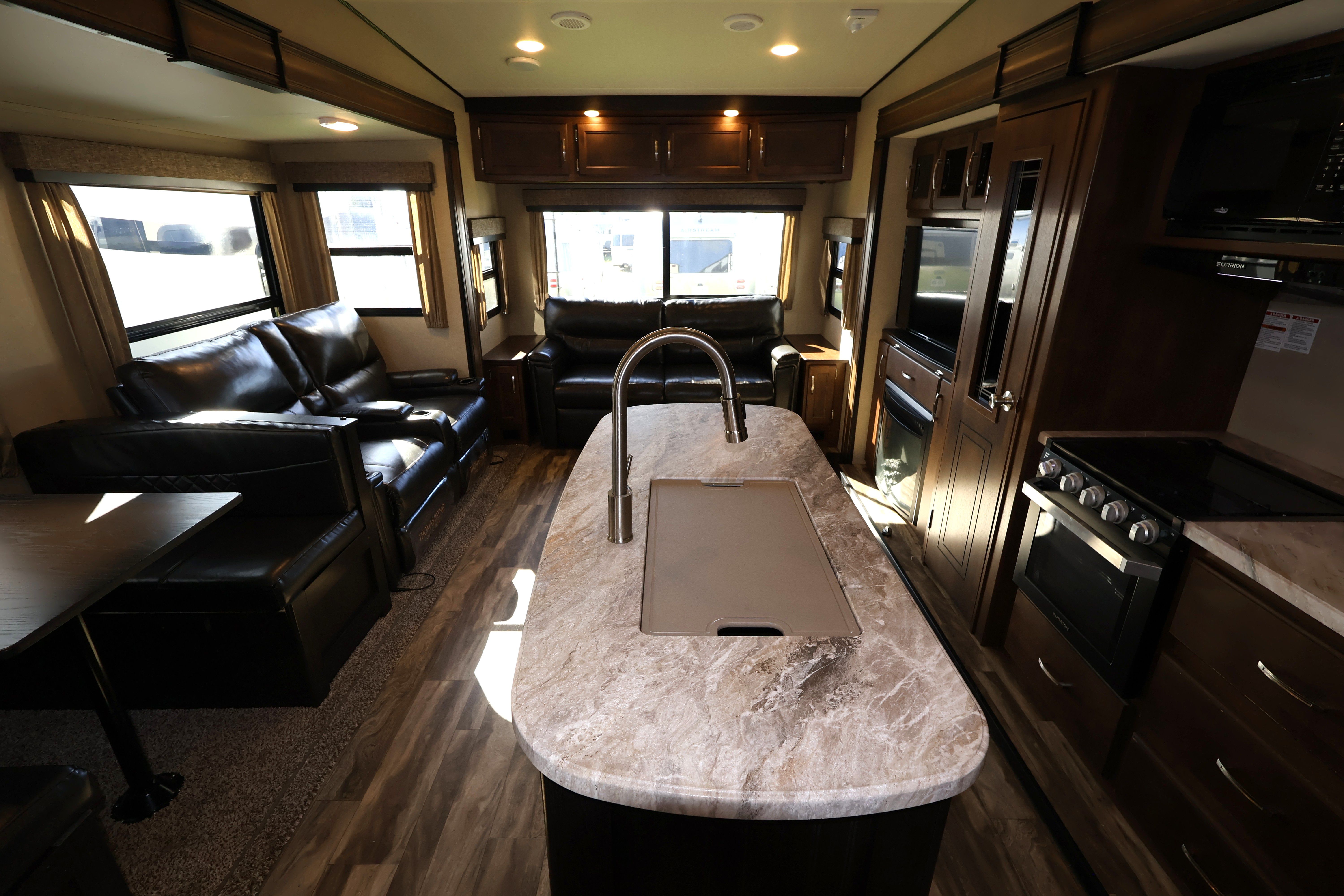 2019 REFLECTION 150 SERIES 295RL by GRAND DESIGN | Can-AmRVCentre - RVC ...