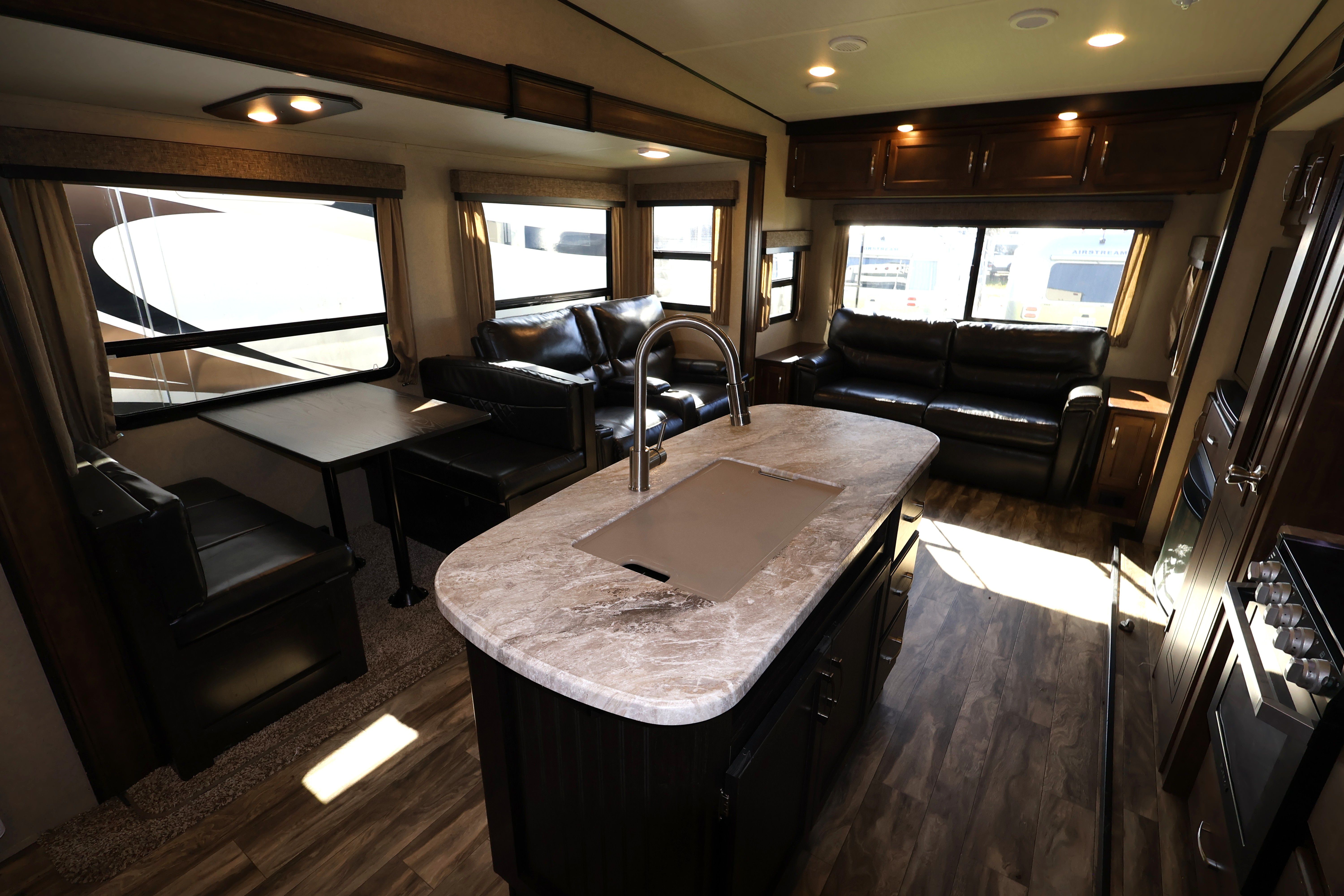2019 REFLECTION 150 SERIES 295RL by GRAND DESIGN | Can-AmRVCentre - RVC ...